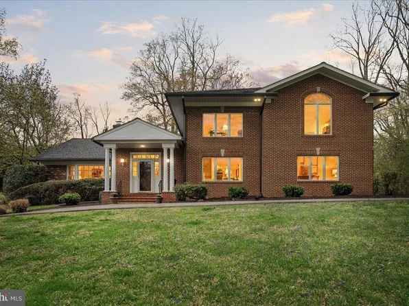 10810 Burbank Dr, Rockville, MD 20854