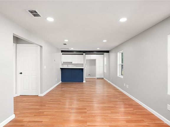 2nd image of 212 N Main St