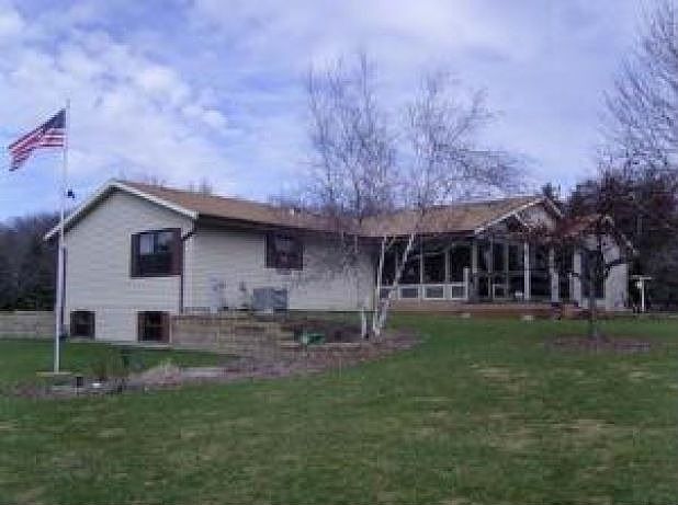 1st image of W294S2860 Wills Barry Dr