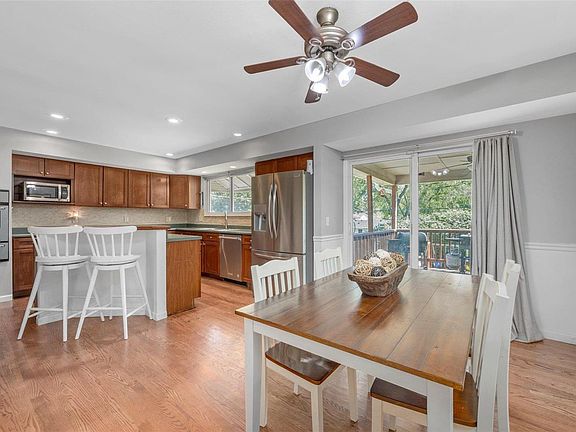 5th image of 2412 Wesbay Dr
