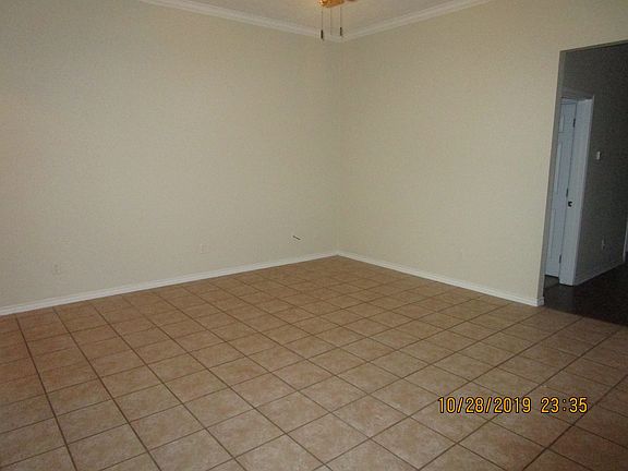3rd image of 3820 Oldenburg Ln