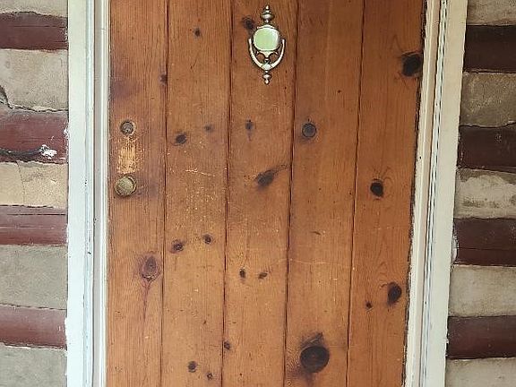 2nd image of 415 Springdale Ave