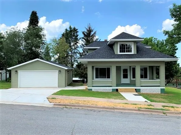 704 6th St, Marathon, WI 54448