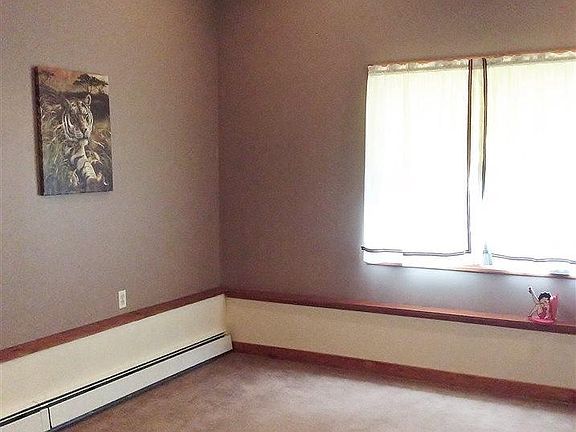 5th image of 55 Kinderhook Ave