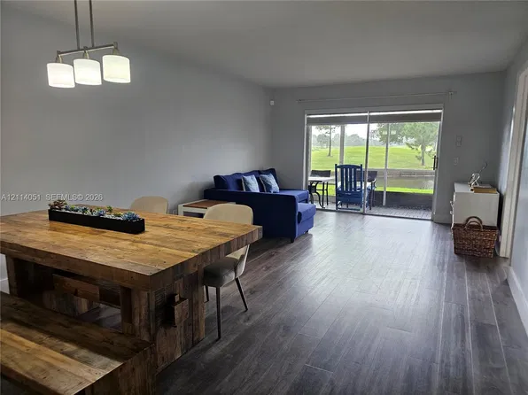 2431 SW 82nd Ave APT 102, Davie, FL 33324