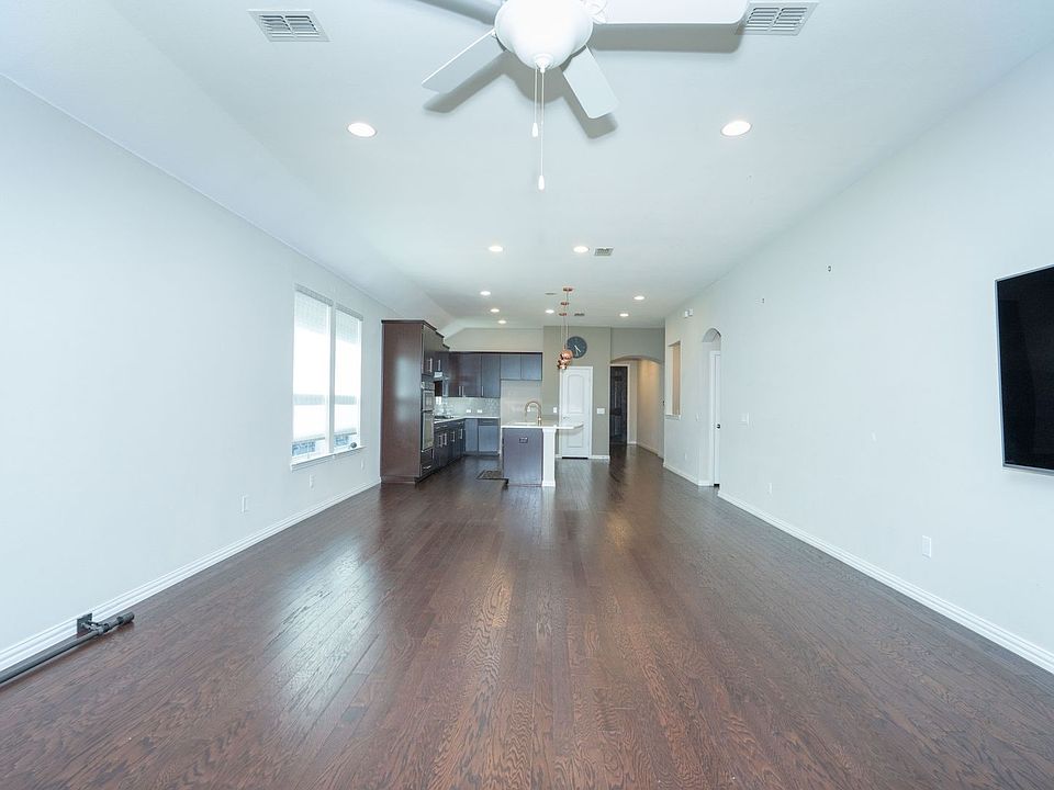 1st image of 2813 Barnsley Dr
