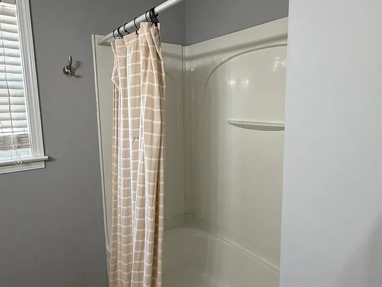 4008 Remington Oaks Cir — Photo 12
