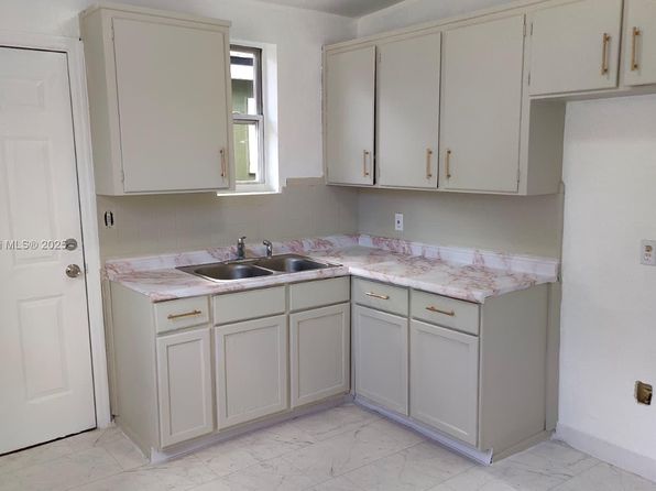 jacksonville-florida-154611076 picture