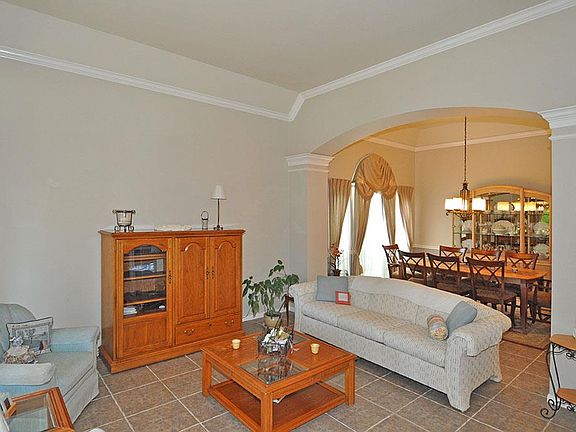 4th image of 9707 Andrews Ln