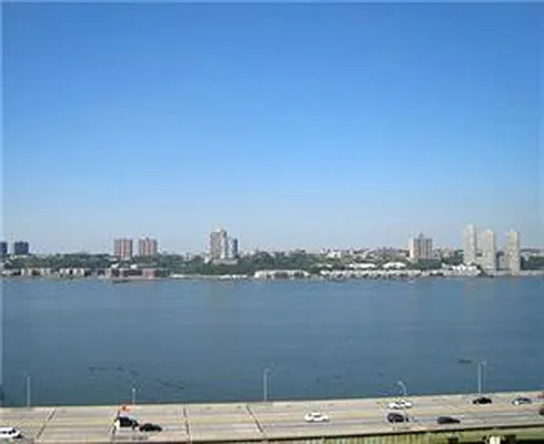 Rented by Douglas Elliman | media 17