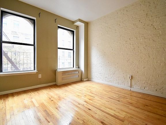 3rd image of 141 W 113th St APT 2A