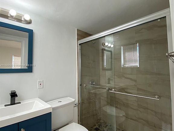 3rd image of 310 NE 82nd St APT 2