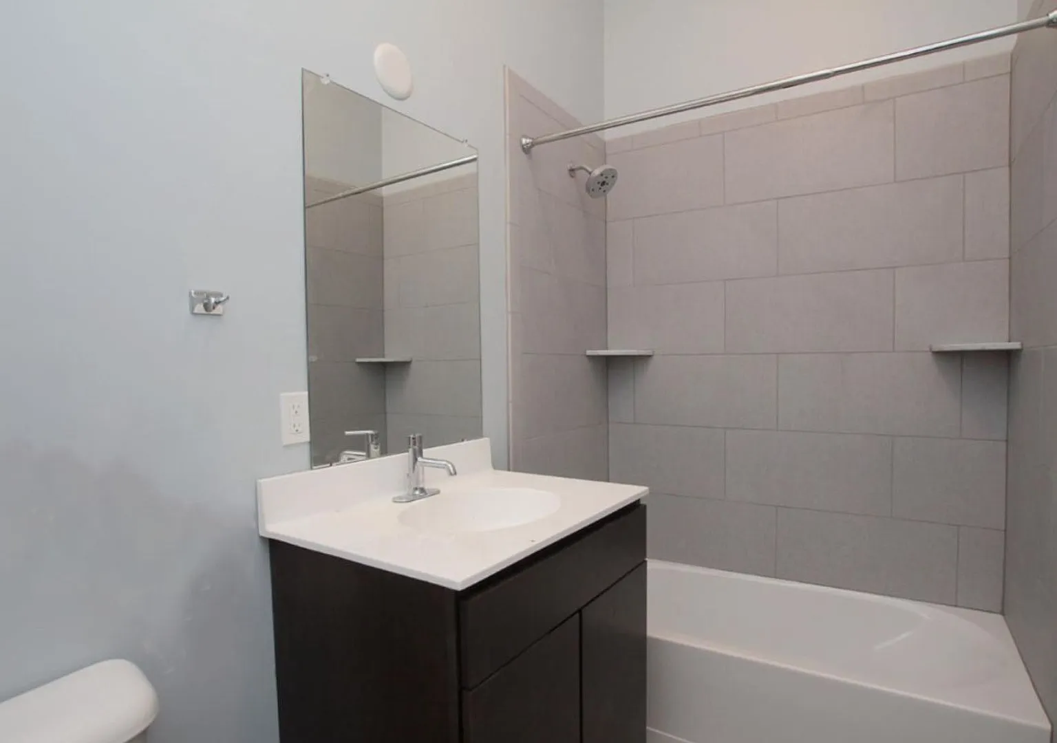 Newly Construction Apartment Brewerytown — Photo 4