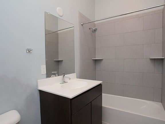 4th image of 2701 W Girard Ave APT 15
