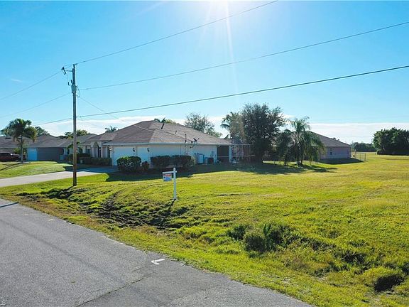 2nd image of 2048 NW 5th St