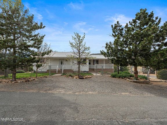 4th image of 3692 Summer Hill Dr