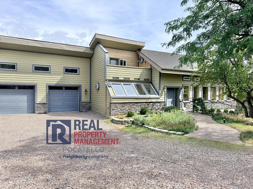 4210 Johnny Creek Rd
