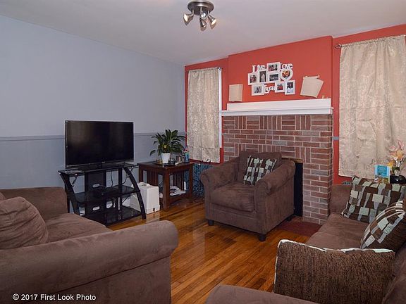 3rd image of 35 Paolino St