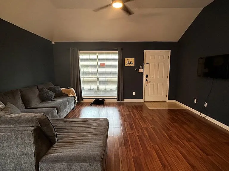 23861 Ellie Ln — Photo 4