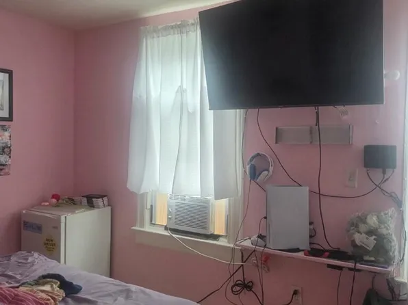 25 Morton Place image 2 of 10