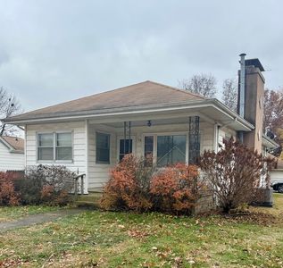 253 E Monroe St, Auburn, IL, 62615