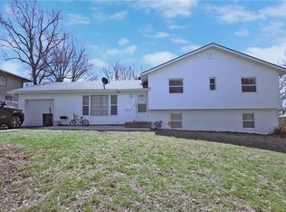 6311 E 102nd St, Kansas City, MO 64134