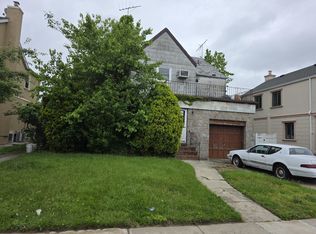 7636 173rd St, Fresh Meadows, NY 11366