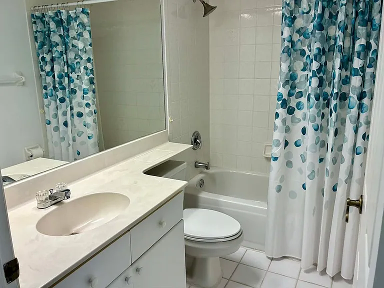1930 Westminster Cir #2 — Photo 5