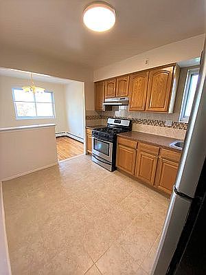 3rd image of 23-37 37th St #3A