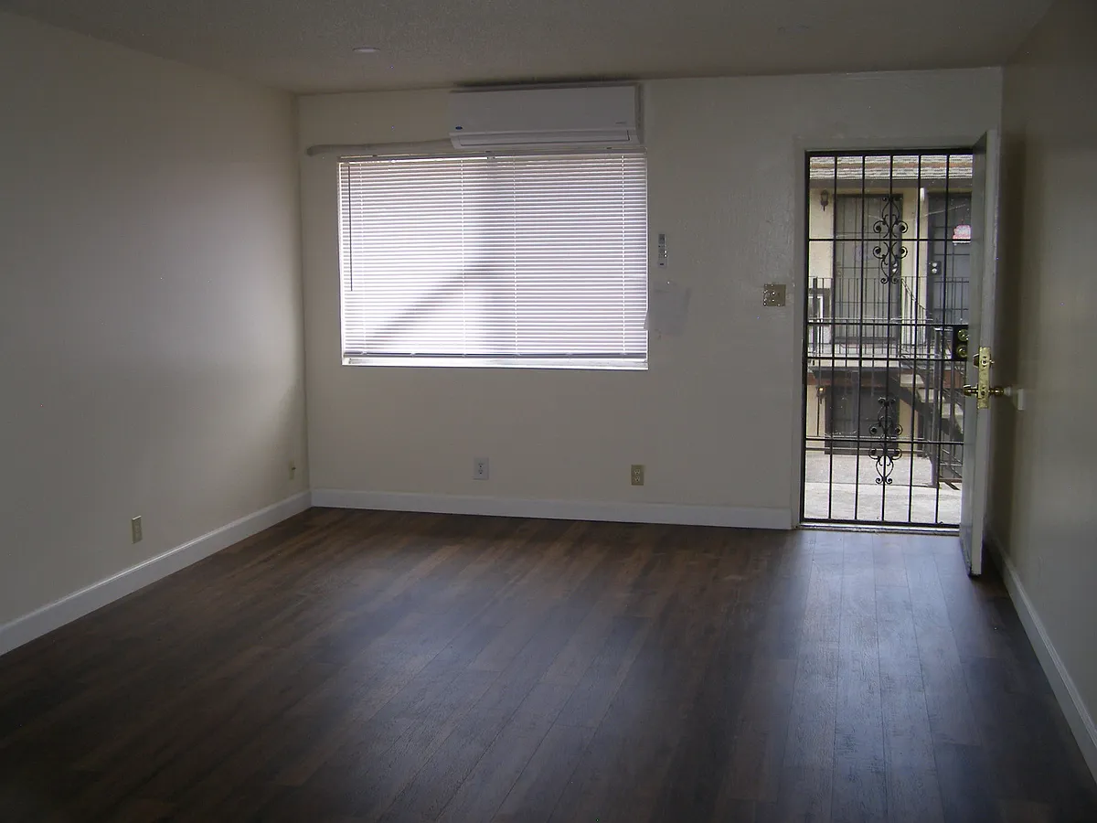 Building Photo - 2308 Spanos St #3
