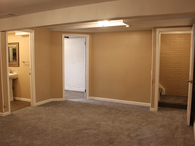 11 Amesbury St #11 — Photo 4