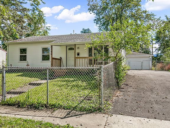 2nd image of 2206 221st St