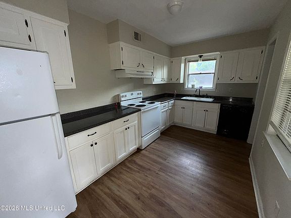 4th image of 1455 Moss Point Dr