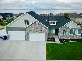 3878 S Beacon Dr, Saratoga Springs, UT 84045