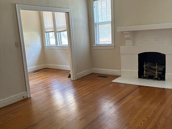 4th image of 111 Cherokee Rd APT 1