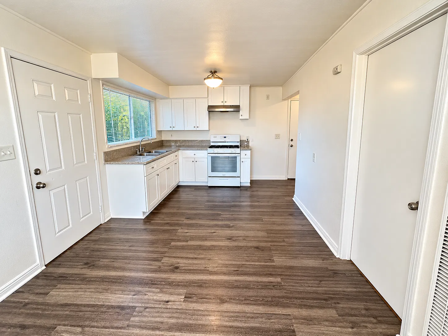 1 bed, 600 sqft, $1,400 — Photo 4