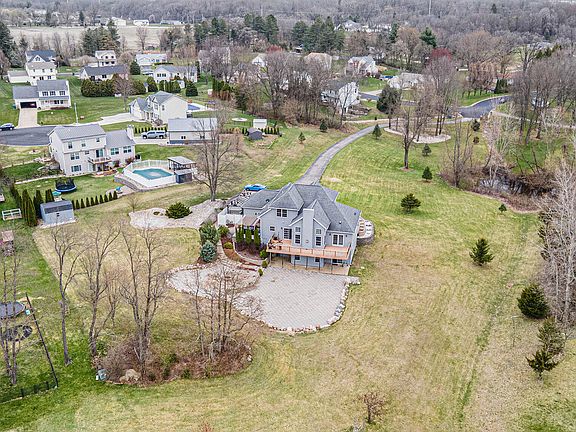 4th image of 97 Shadow Bend Ln