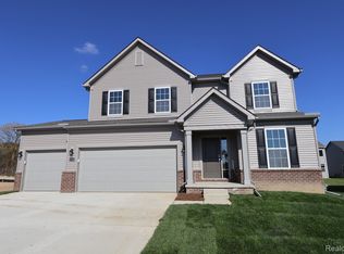 27148 Silo Dr, Saline, MI 48176