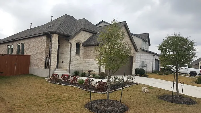 212 Freeman Loop