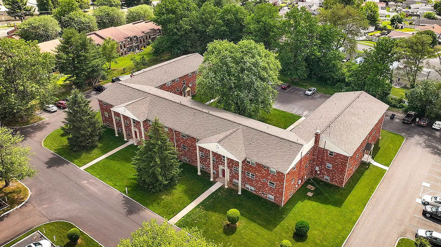Newport Village Apartments — Photo 4