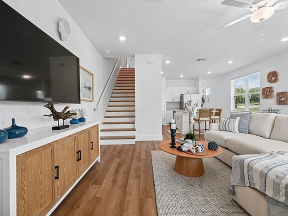 4th image of 2959 NW 97th St #9735