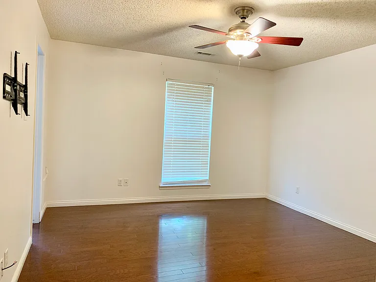 1625 E Devonshire Pl — Photo 10