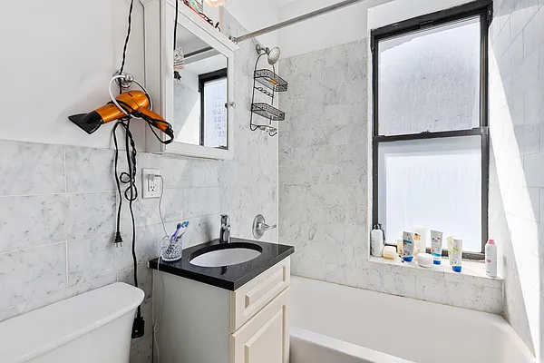 Rented by Dalan Rentals | media 19