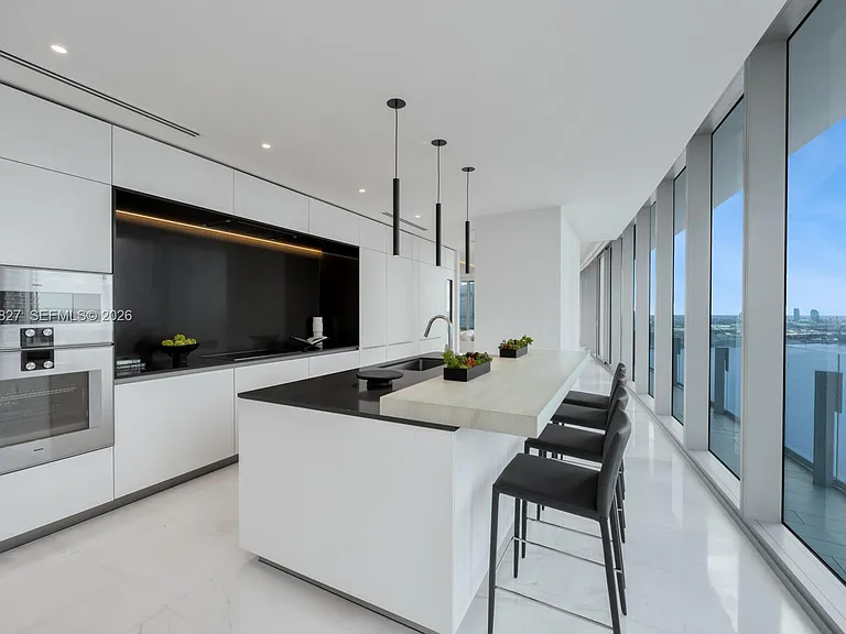 300 Biscayne Boulevard Way #2701 — Photo 10