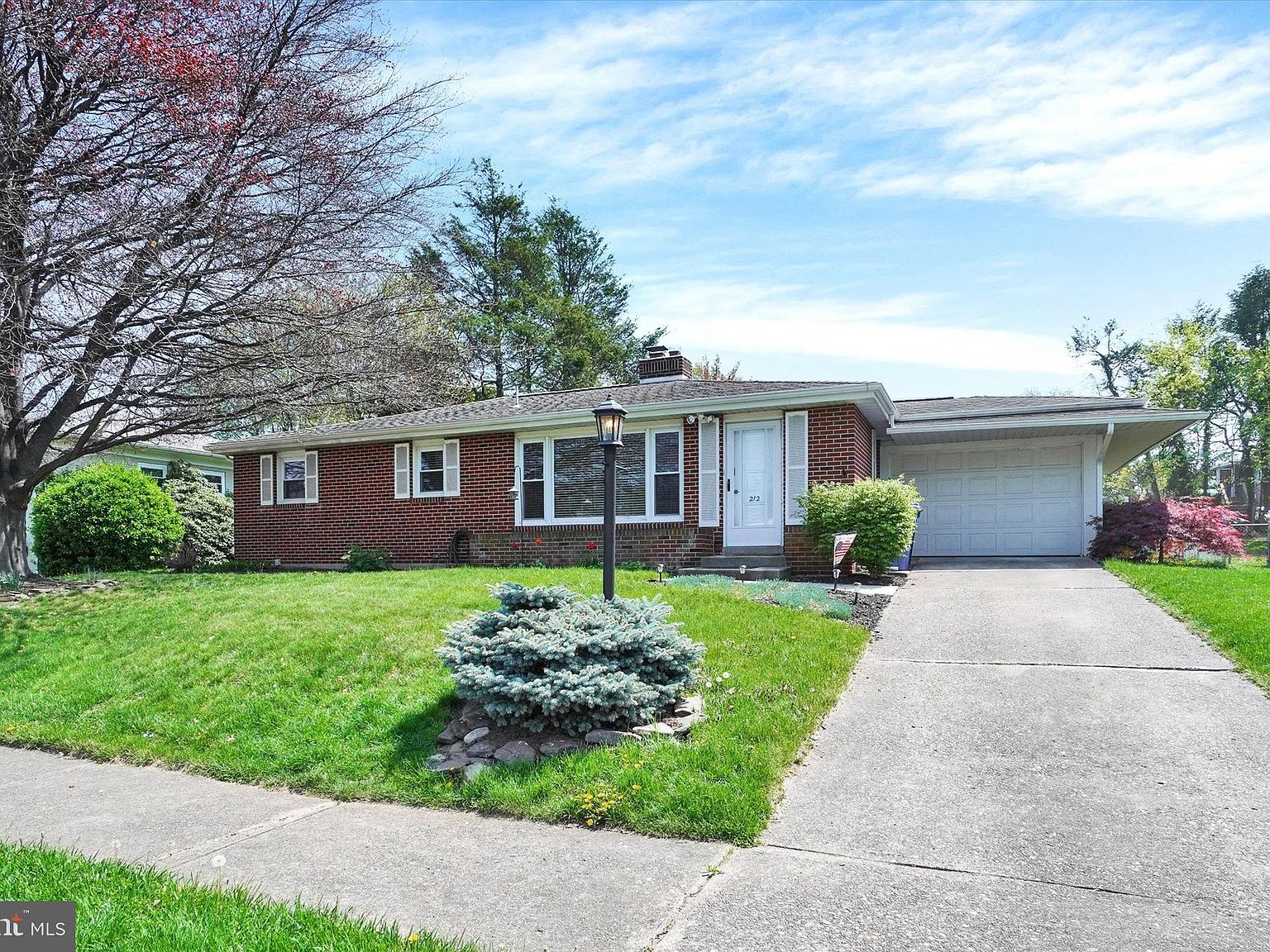 212 Sunset Dr, New Cumberland, PA 17070 | Zillow