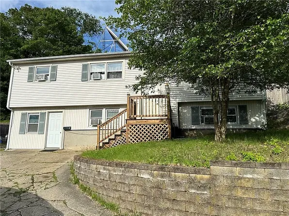 16 Church St, West Warwick, RI