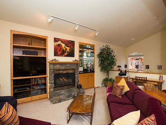 4th image of 198 Country Club Dr Unit 18