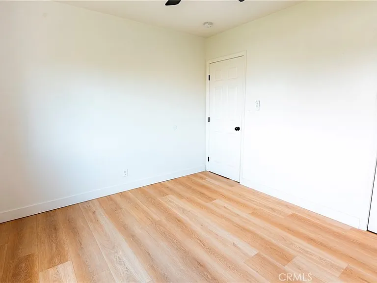 780 E Walton St — Photo 13