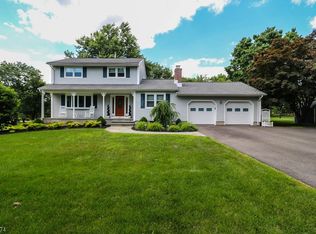 131 Hillcrest Rd, Flemington, NJ 08822