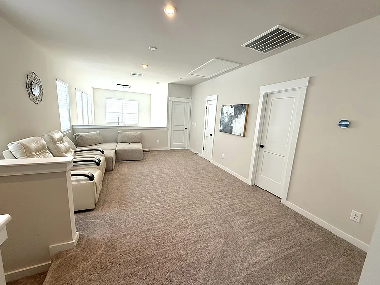 9451 Munsing Dr — Photo 20